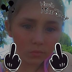 Meet your Posher, Holly